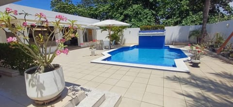 Garden, Hot Tub, Garden view, Pool view, Swimming pool, Swimming pool, sunbed