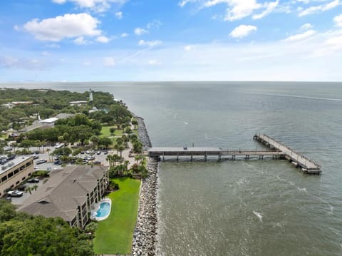 Pier Pointe #305 - 100 Floyd Street, Unit 305 House in Saint Simons Island