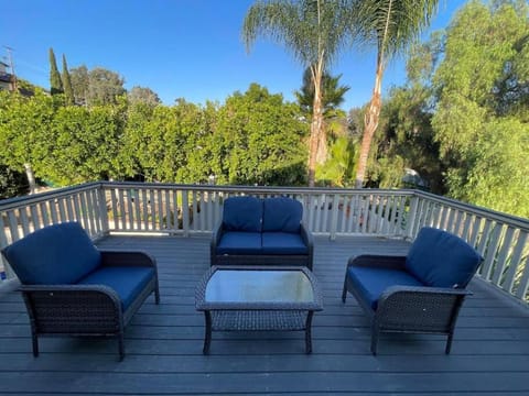 Day, View (from property/room), Balcony/Terrace, Seating area