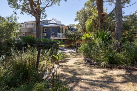 Sails Blu, Callala Bay House in Callala Bay