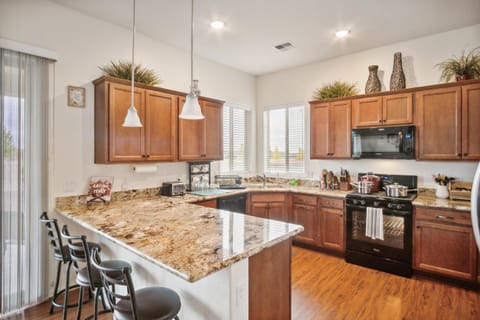 Cozy Granville Retreat with Modern Amenities, nearby Scenic Trails & Pristine Lakes of Prescott home Maison in Prescott Valley