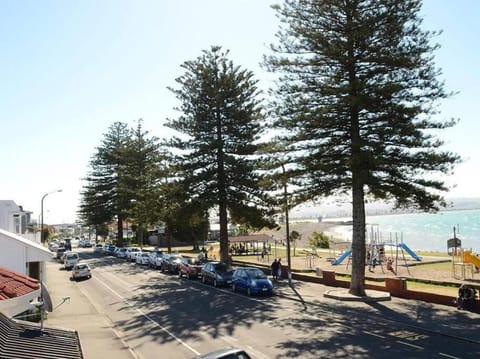 Barrons by the Beach House in Napier