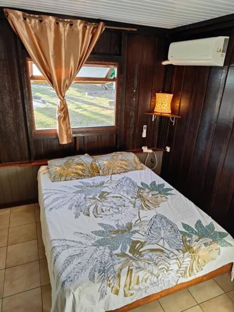 Fare Coconut Maison authentique de 2 chambres House in Moorea-Maiao