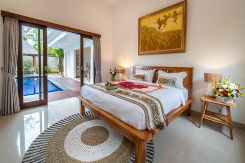 Arts Biyu Villa Two-Bedroom with Private Pool Kuta Villa in North Kuta