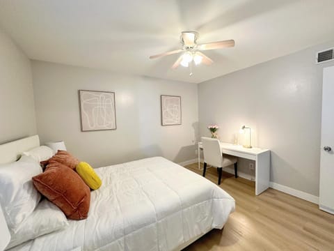 Peaceful large suit 1, 3 mins to Santana Row Apartment in San Jose