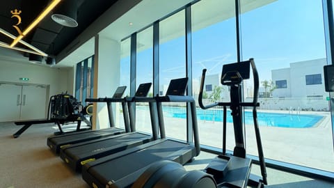 Fitness centre/facilities, Pool view, Swimming pool