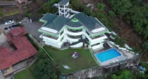 Property building, Day, Bird's eye view, Pool view, Swimming pool