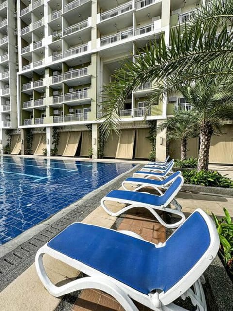 The Celandine condo near Ayala Mall Balintawak Apartment in Quezon City