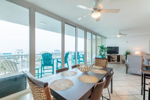 Sanibel 506 by Vacation Homes Collection Apartment in West Beach