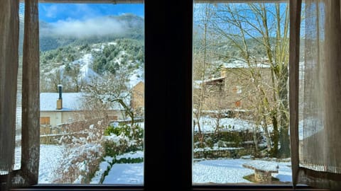 Masía Cal Kenyon Country House in Cerdanya