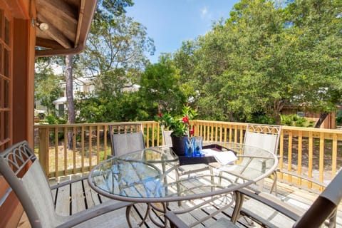 Walk to Seaside and Beach, Great Porch, Parking! House in Seagrove Beach