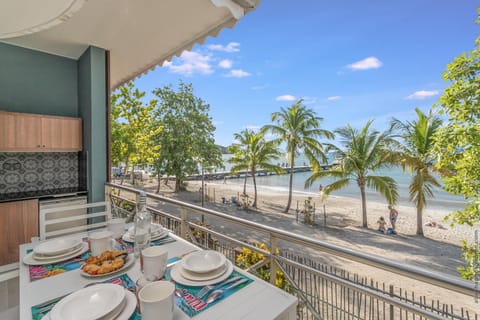 View (from property/room), Balcony/Terrace, Dining area, Beach