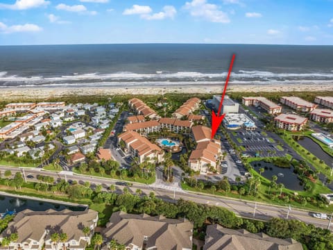 Ohana Bliss l 2 Pools l Walk to Beach House in Saint Augustine Beach