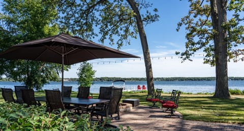 Lake House House in Delavan Lake