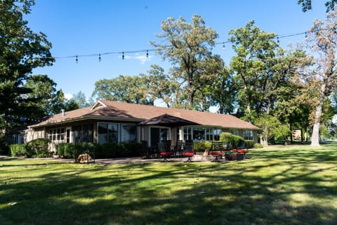 Lake House House in Delavan Lake