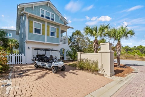 6-Seater Golf Cart - Community Pool - Close to Beach, Dining and Shopping House in Inlet Beach