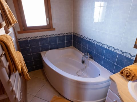 Chalet spacieux 10 pers. près pistes ski, parking privé - FR-1-467-135 Chalet in Le Grand-Bornand