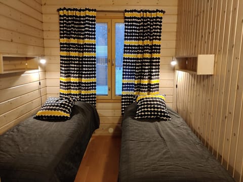 Levikaira Apartments - Log Cabins Condo in Lapland