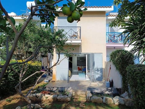 Patio, Spring, Day, Garden, Balcony/Terrace, Garden view