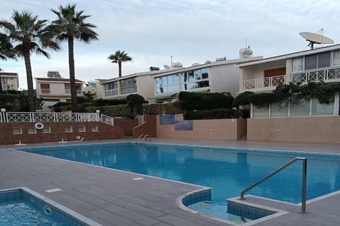 Balcony/Terrace, Swimming pool