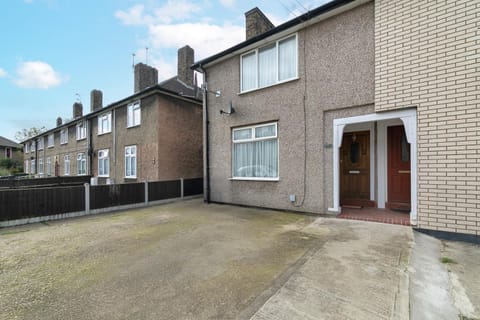 Property building, Neighbourhood, Street view