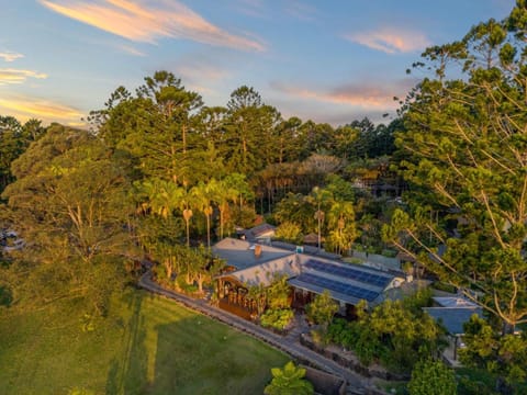 Cape Byron Retreat Byron Bay House in Byron Bay