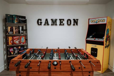 Wheat Ridge retreat w game rom & yard House in Applewood