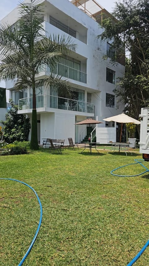 Garden, Balcony/Terrace