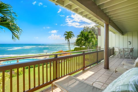 Premier Oceanfront at Lanikai 123 a Spacious 2 Bedroom House in Wailua