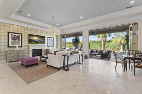 Luxury Griffin Estate 4900sf Compound Pure luxury WALK TO COACHELLA AND STAGECOACH House in La Quinta