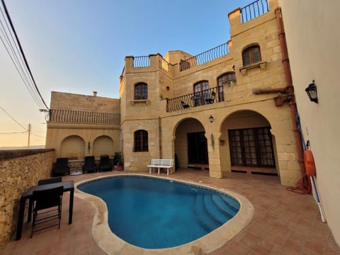 Property building, Patio, Day, Other, Pool view, Swimming pool, Inner courtyard view, furniture, internet, internet, sunbed