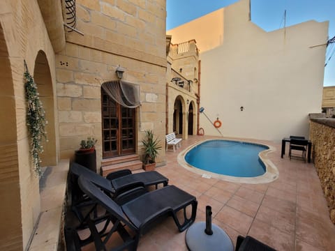 Patio, Day, Natural landscape, Balcony/Terrace, Pool view, Swimming pool, Inner courtyard view, sunbed