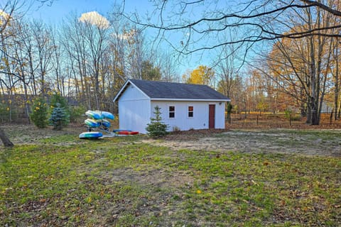 Northern Nook House in Glen Lake