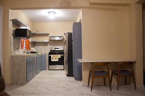 Kitchen or kitchenette, Dining area, stove