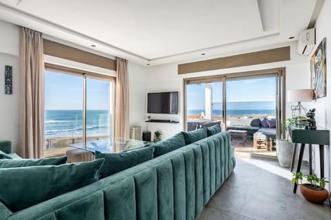 TV and multimedia, Living room, Sea view