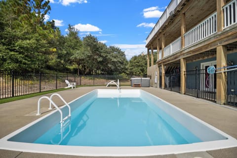 Heavenly Hangout House in Southern Shores