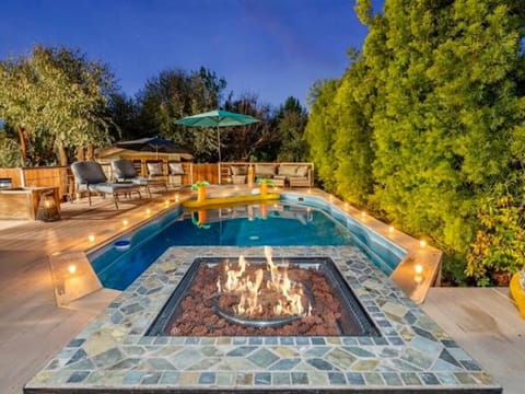 Majestic 5BR Villa with Guesthouse, Pool & Spa House in Rancho Bernardo