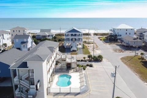 Ocean and Sound Views at Shoreline Escape! Apartment in Surf City