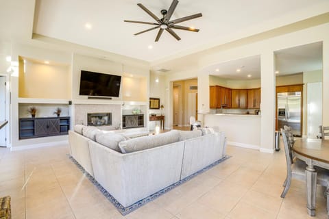 Saltwater Pool and Hot Tub at Mission Hills Home! House in Cathedral City