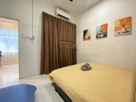 Cozy House 3Room8Pax`````LUNAS House in Penang