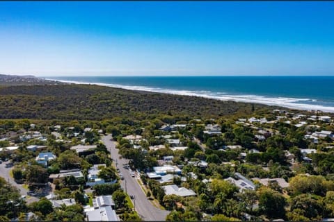 Neighbourhood, Bird's eye view