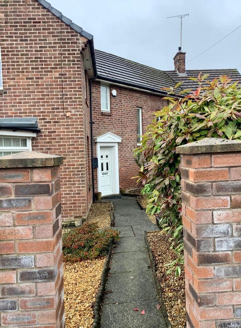 Facade/entrance, Garden view