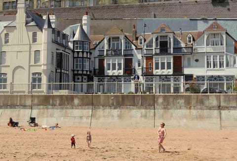 Property building, Beach