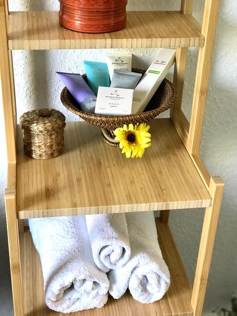 Work from Home 2BR, FREE parking,Netflix,Near BASF Apartment in Frankenthal