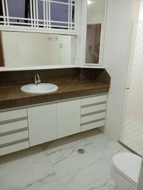 Apto amplo alto sombra reformado Apartment in Aracaju