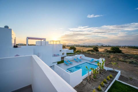 XENOS VILLA 6 With a private pool near the sea Villa in Tigaki