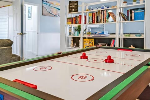 Game Room, Game Room