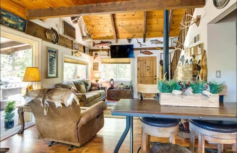 Pine Mountain Club- Cozy Mountain Retreat Casa in Pine Mountain Club