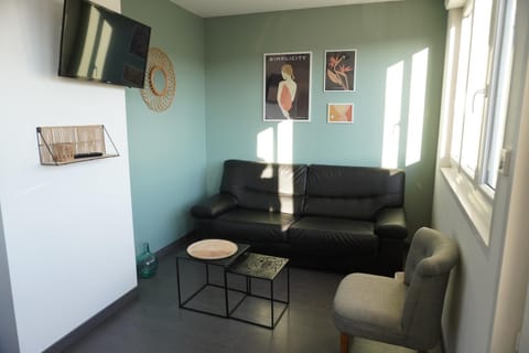 Le Minck Apartment in Calais