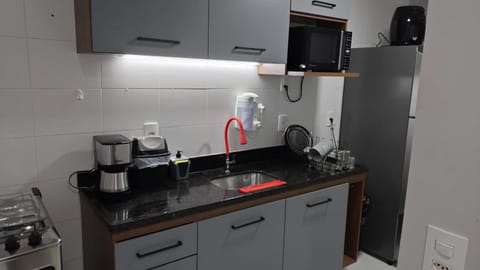 Coffee/tea facilities, Kitchen or kitchenette, stove, toaster